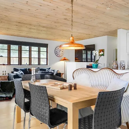 Semesterbostad Beautiful In With Wifi And 3 Bedrooms