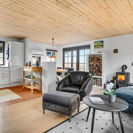 Beautiful In With Wifi And 3 Bedrooms *