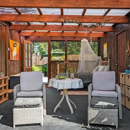 Semesterbostad Beautiful In With Wifi And 3 Bedrooms